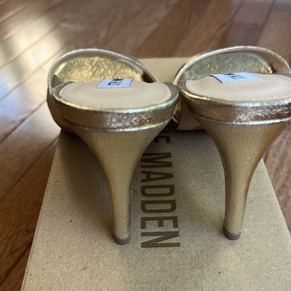 Steve Madden gold open toe heels - Picture 3 of 3